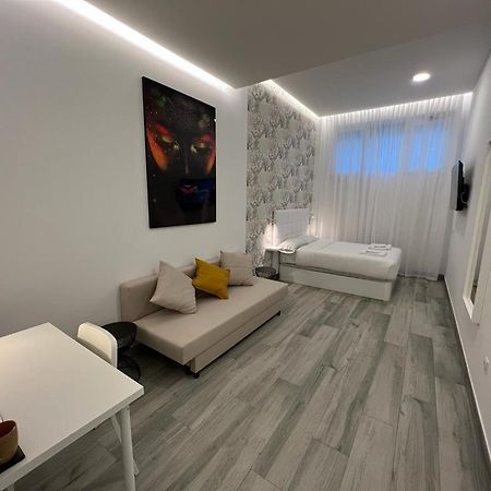 Habitacion Paris Style Madrid Exterior foto